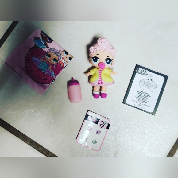 MGA LOL Surprise Dolls Series Royal High-Ney - Picture 2 of 4